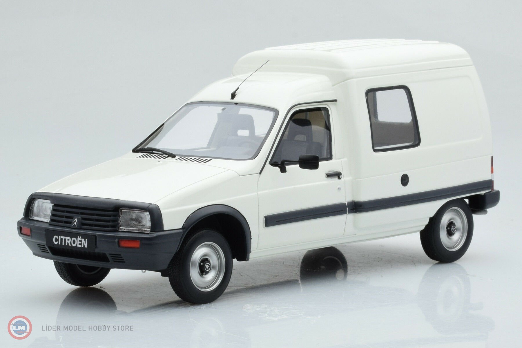 1:18 1990 Citroen C15