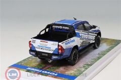1:64 Tarmac Works 2021 Toyota Hilux Toyo Tires