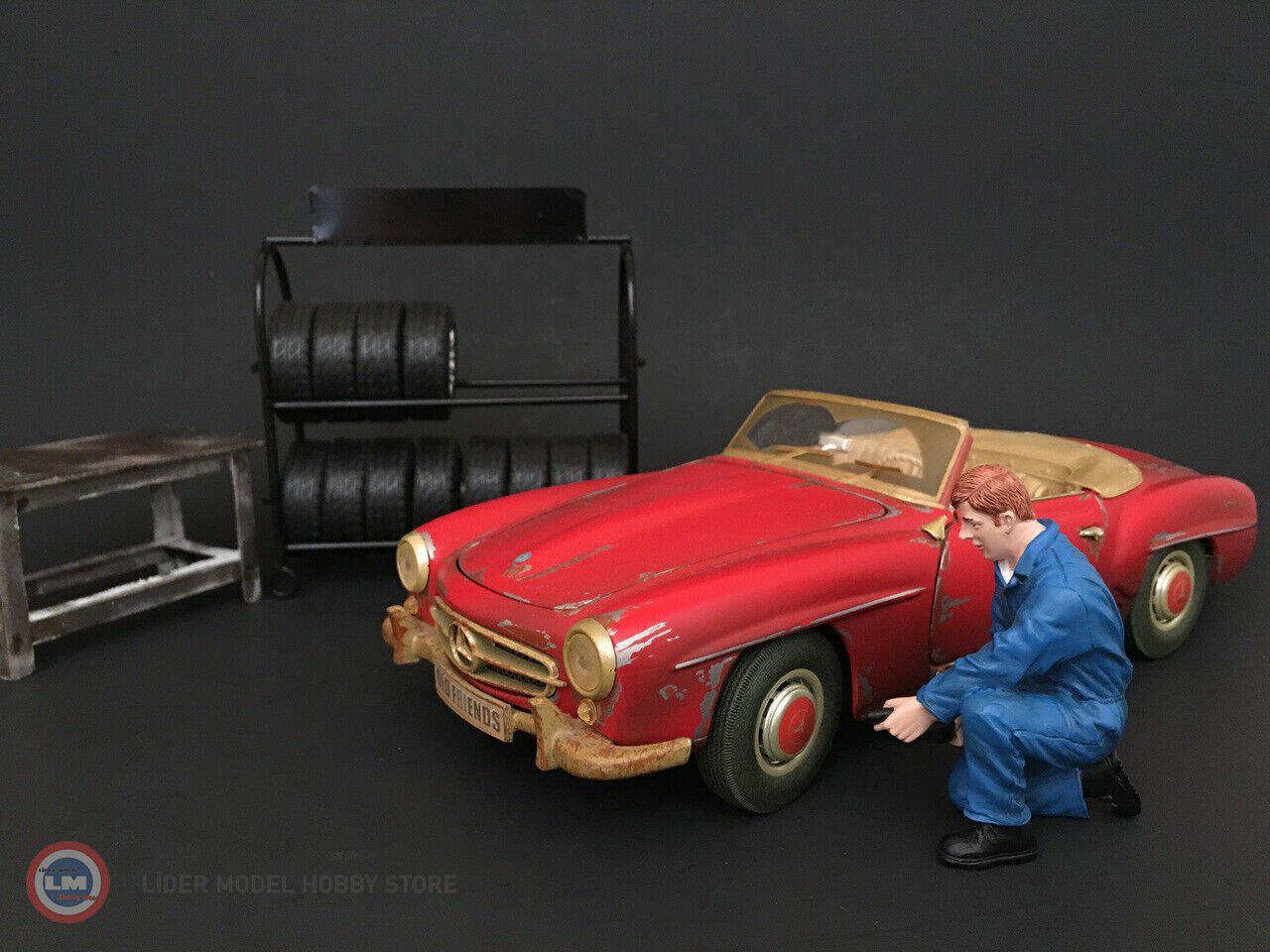1:18 American Diorama Tamirci Tony 77446