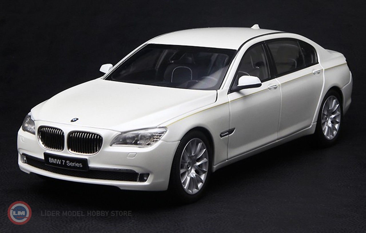 1:18 Kyosho 2008 BMW 7er 760li Limousine