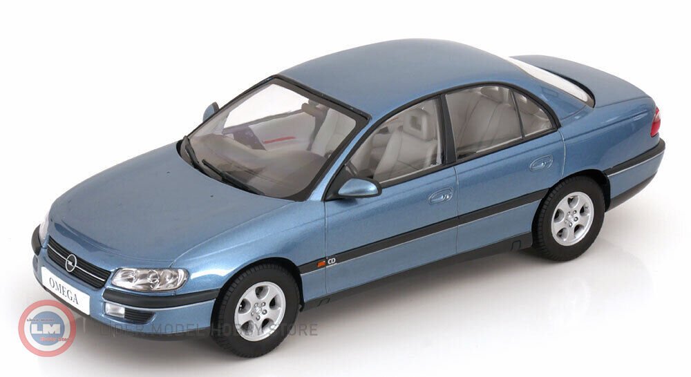 1:18 Triple 9 Collectibles 1996 Opel Omega B