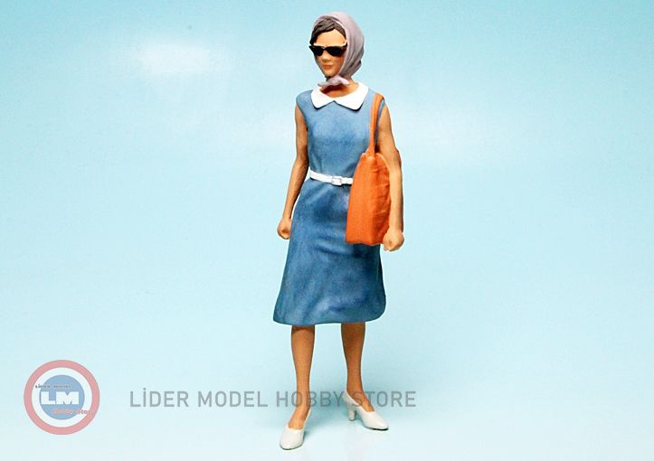 1:18 FigurenManufaktur, Touristin Mutter Figür