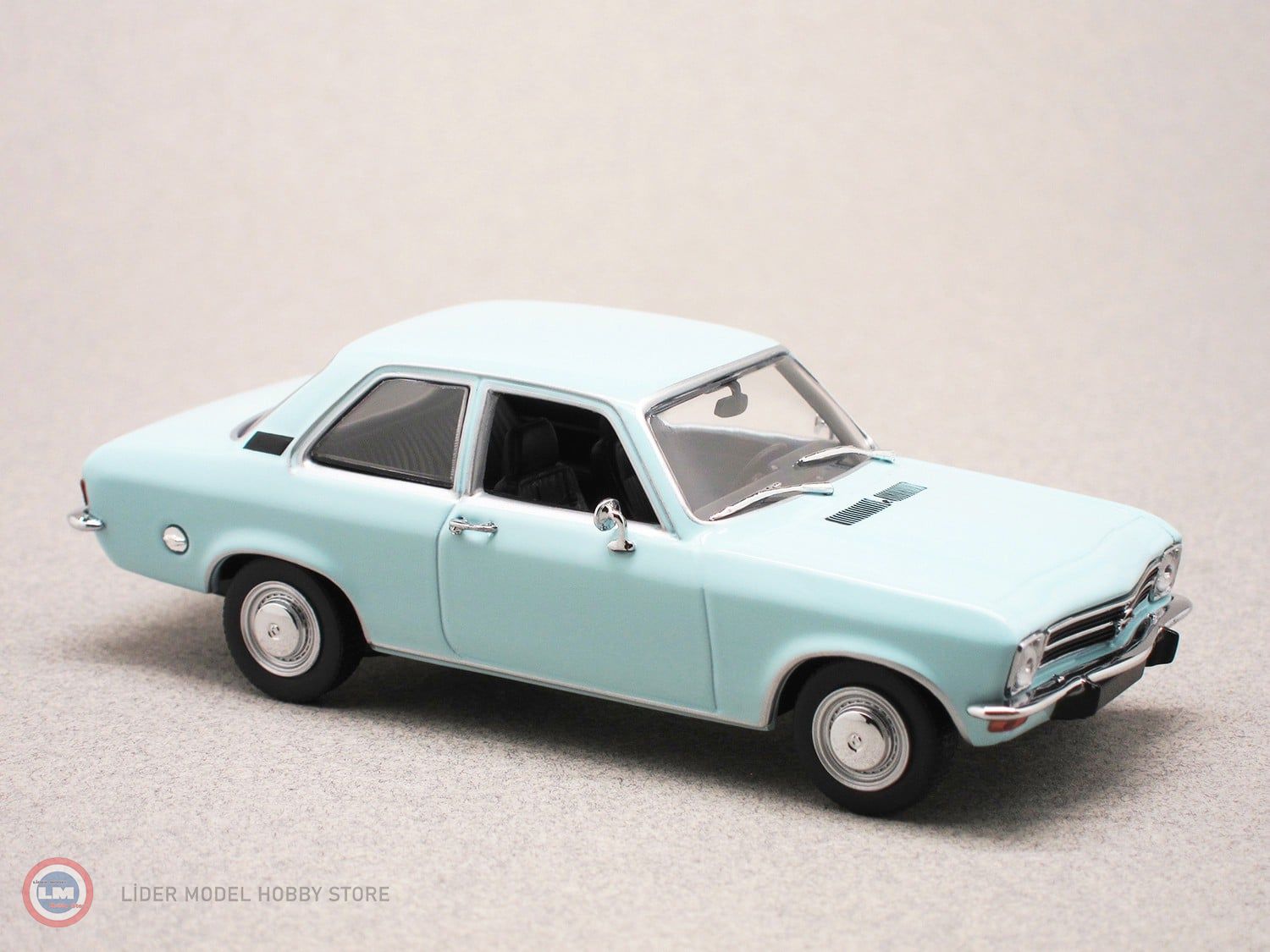 1:43 1970 Opel Ascona