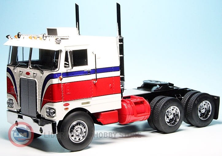 1:18 1977 Peterbilt 352 Pacemaker