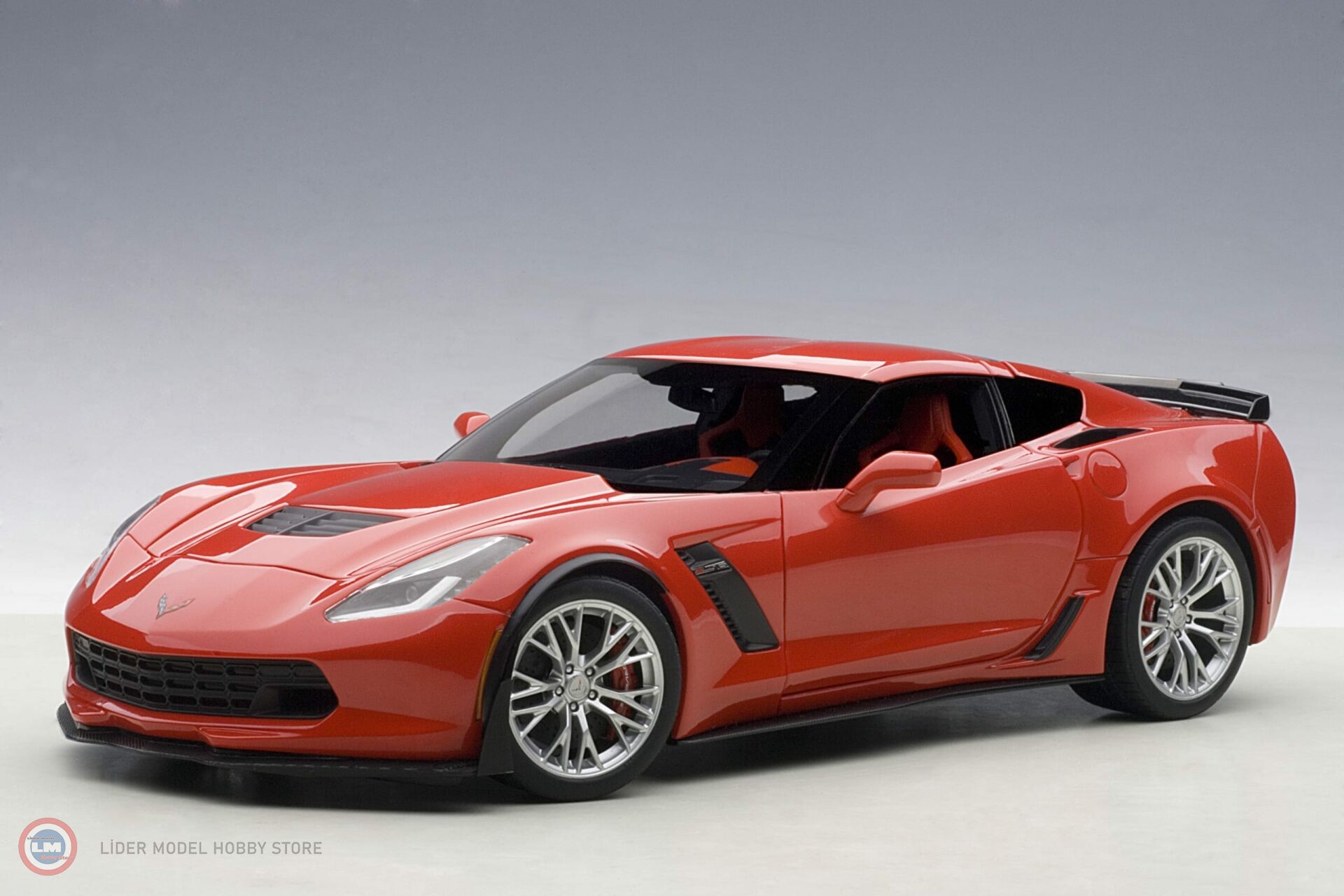 1:18 Chevrolet Corvette C7 Z06 Kırmızı