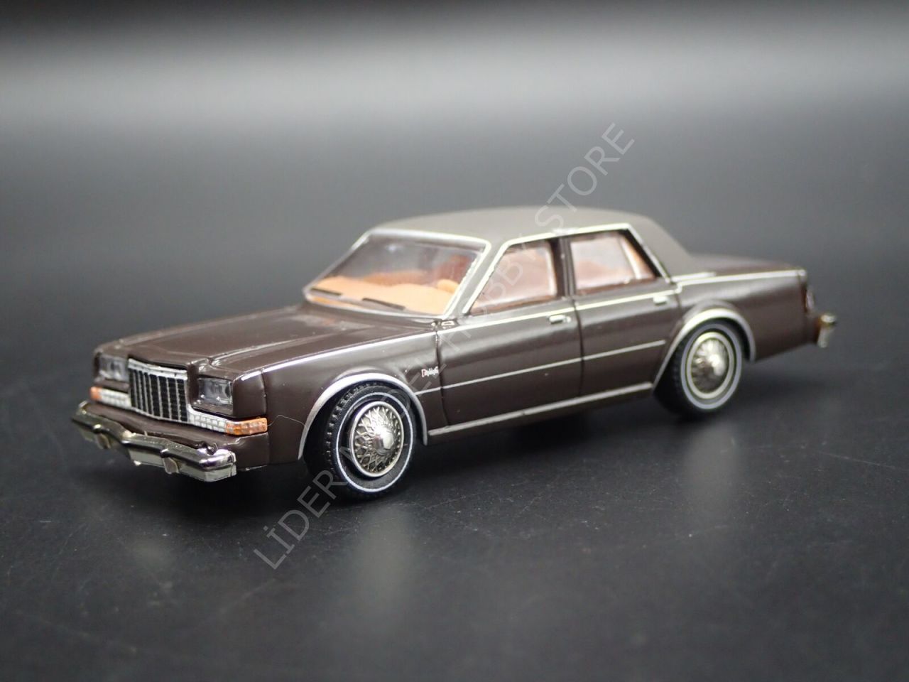 1:64 1982 Dodge Diplomat