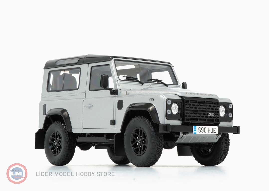 1:18 2015 Land Rover Defender 90