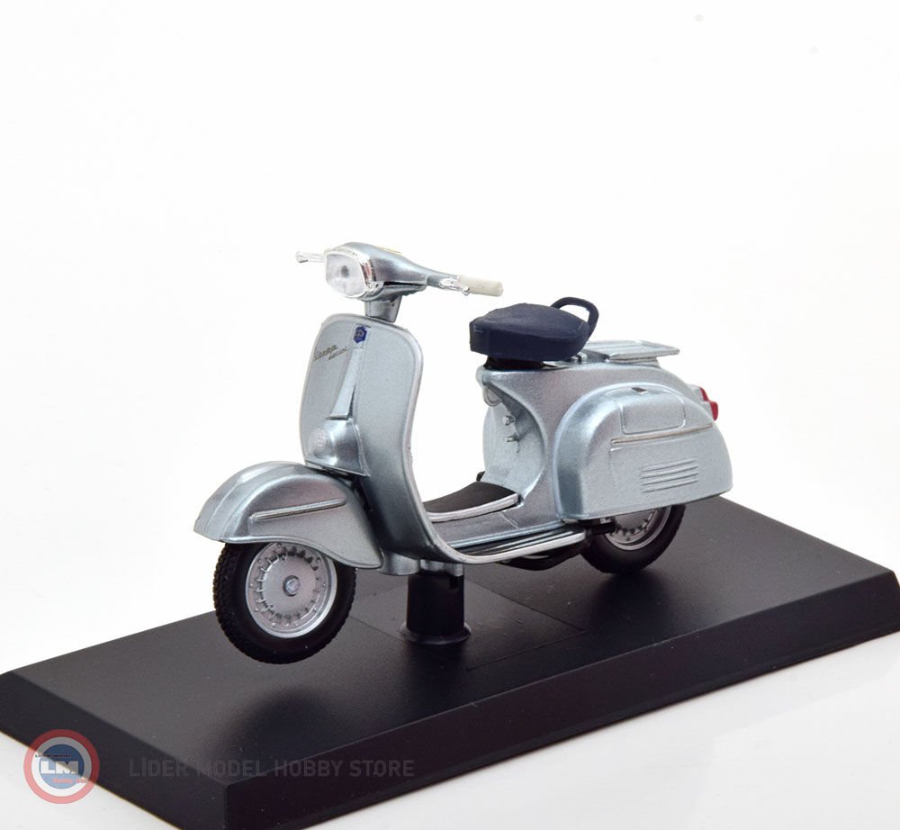 1:18 1965 Vespa 150 Sprint