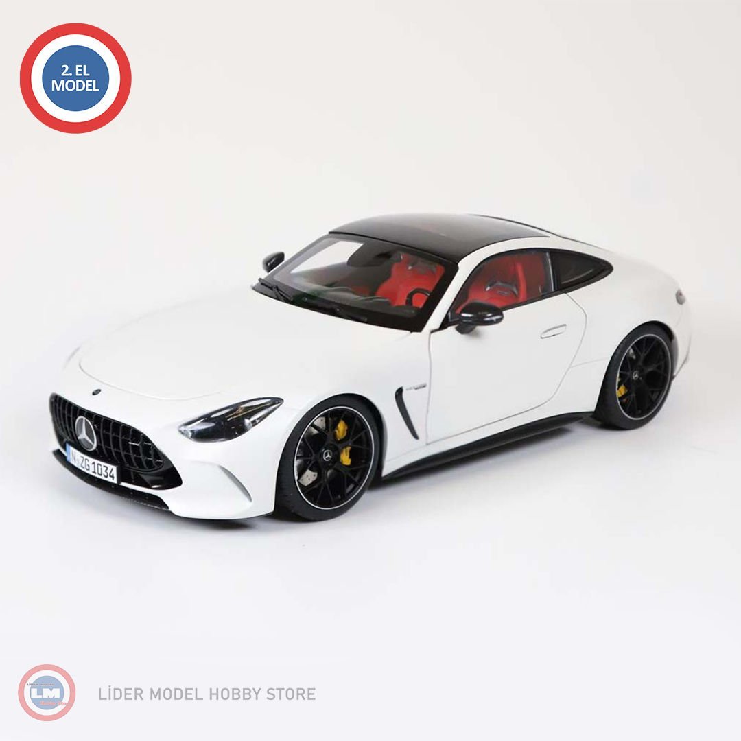 1:18 Mercedes Benz AMG GT63 V8- opalith white