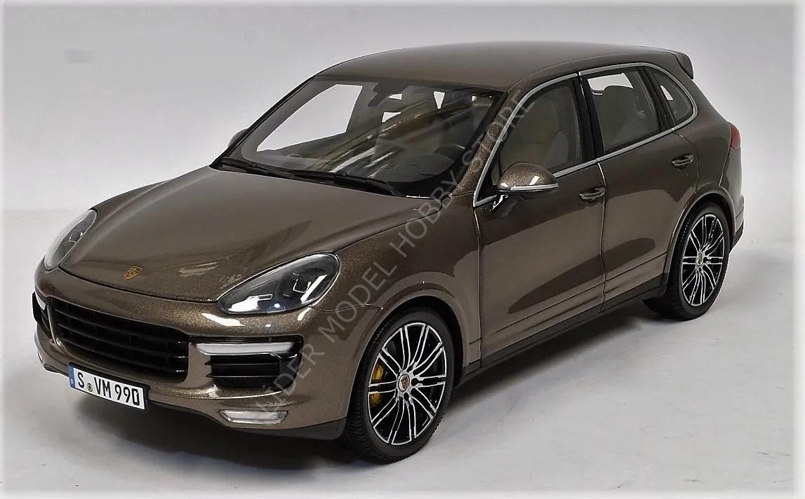 1:18 2013 Porsche Cayenne Turbo S