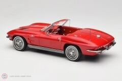 1:18 Norev 1963 Chevrolet Corvette Sting Ray Convertible