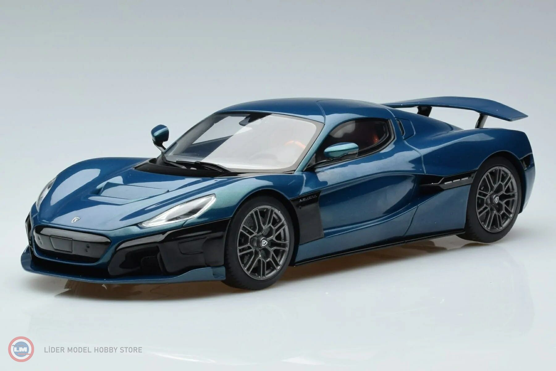 1:18 2021 Rimac Nevera