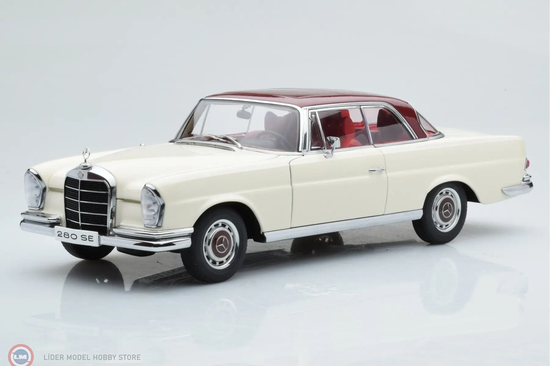KUSURLU 1:18 Autoar 1968 Mercedes Benz 280SE Coupe