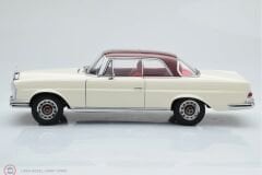 KUSURLU 1:18 Autoar 1968 Mercedes Benz 280SE Coupe