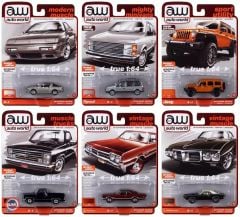 1:64 AutoWorld 2013 Jeep Wrangler Unlimited Moab Edition (Crush Orange)