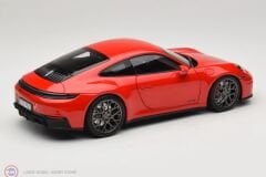 1:18 Norev 2025 Porsche 911 (992) Carrera