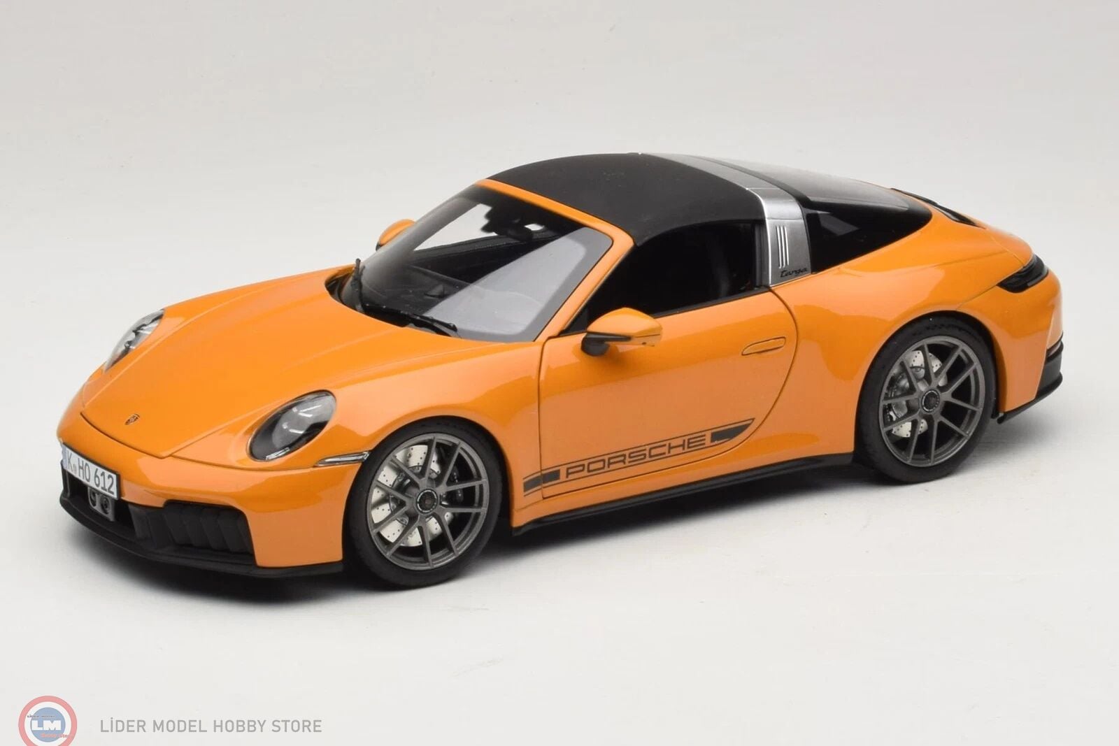 1:18 Norev 2025 Porsche 911 (992) Targa 4 GTS