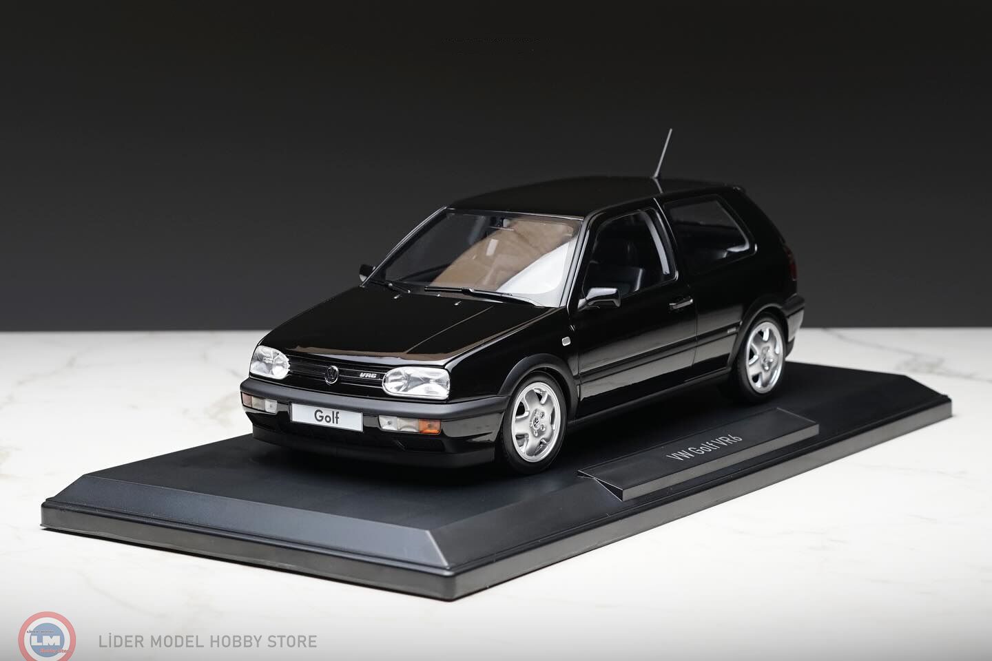 1:18 Norev 1996 Volkswagen Golf 3 VR6