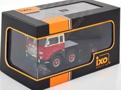 1:43 1961 Fiat 690 T1