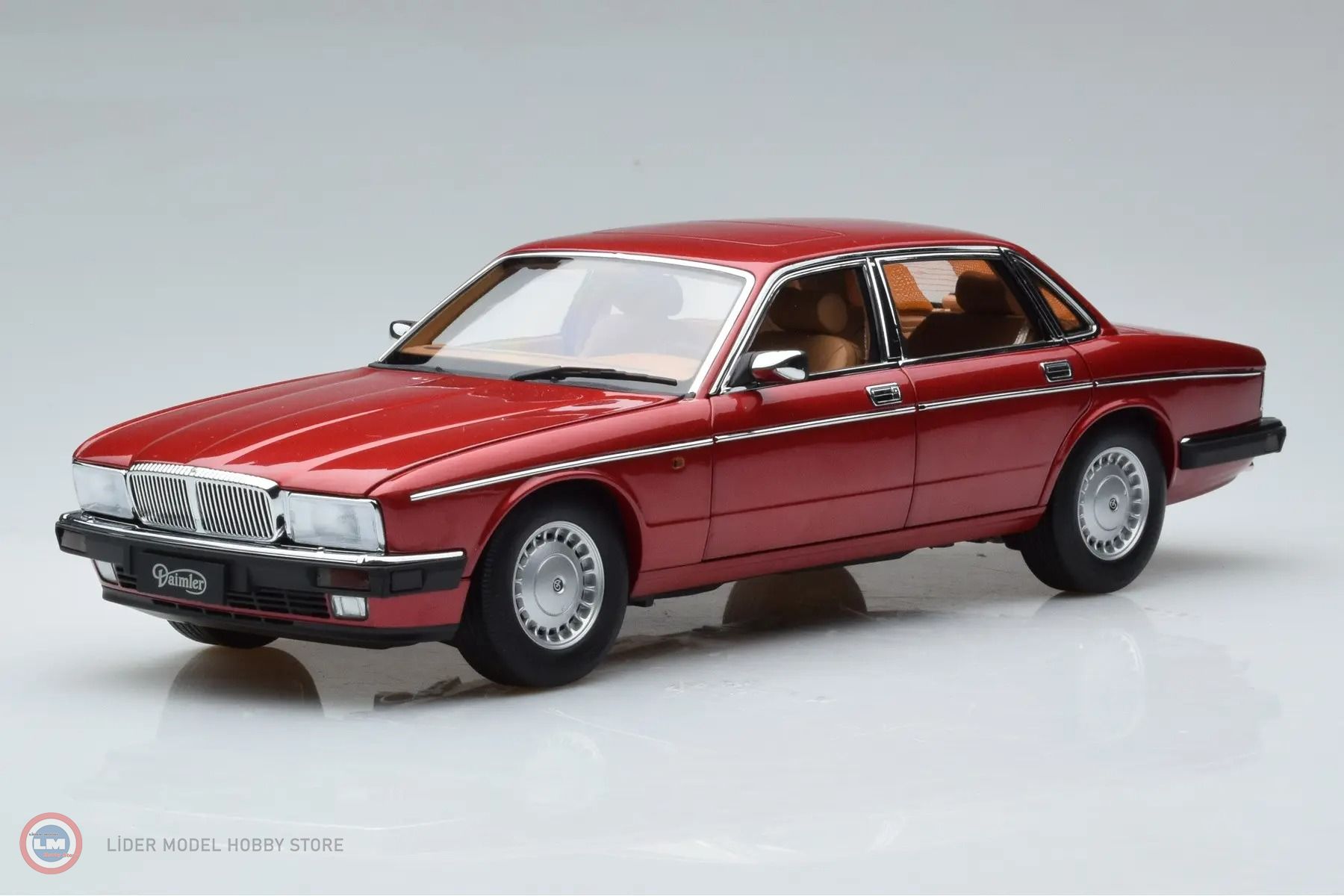 1:18 Almost Real 1986 Jaguar DAIMLER XJ6 (XJ40)