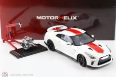 1:18 2016 Nissan GTR R35 With Accessories