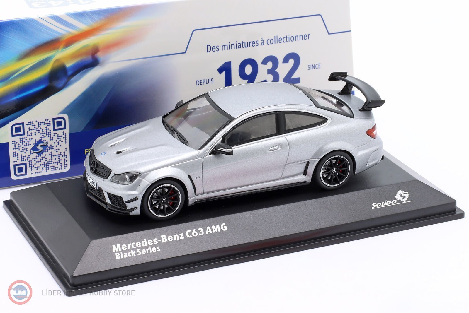 1:43 2011 Mercedes Benz C63 AMG Black Series