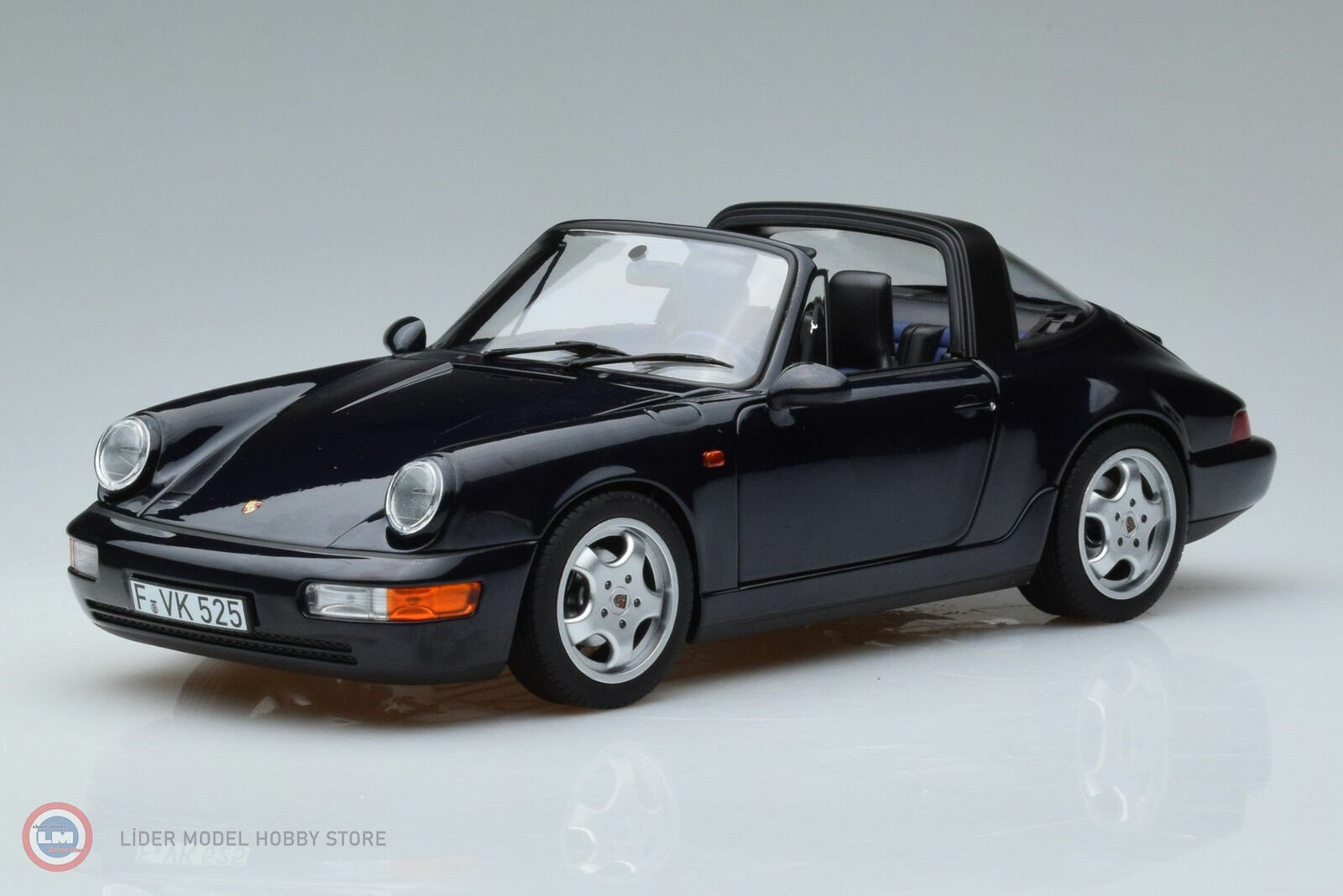 1:18 Norev 1991 Porsche 911 Carrera 4 Targa - Dark Blue