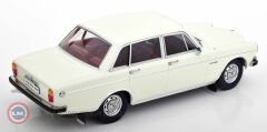 1:18 Triple 9 1970 Volvo 164