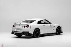 1:18 Motorhelix  Nissan GT-R R35 Track Edition