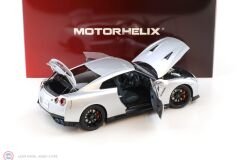 1:18 Motorhelix Nissan GT-R R35 Super Silver Track Edition
