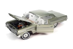 1:18 1964 Chevrolet Impala SS