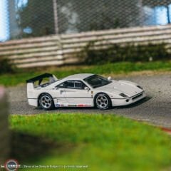 1:64 Tarmac Works Ferrari F40 Lightweight