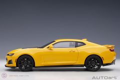 1:18 2017 Chevrolet Camaro ZL1 71205 (Bright Yellow)