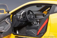 1:18 2017 Chevrolet Camaro ZL1 71205 (Bright Yellow)