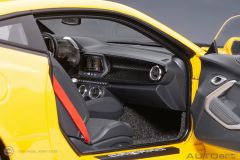 1:18 2017 Chevrolet Camaro ZL1 71205 (Bright Yellow)