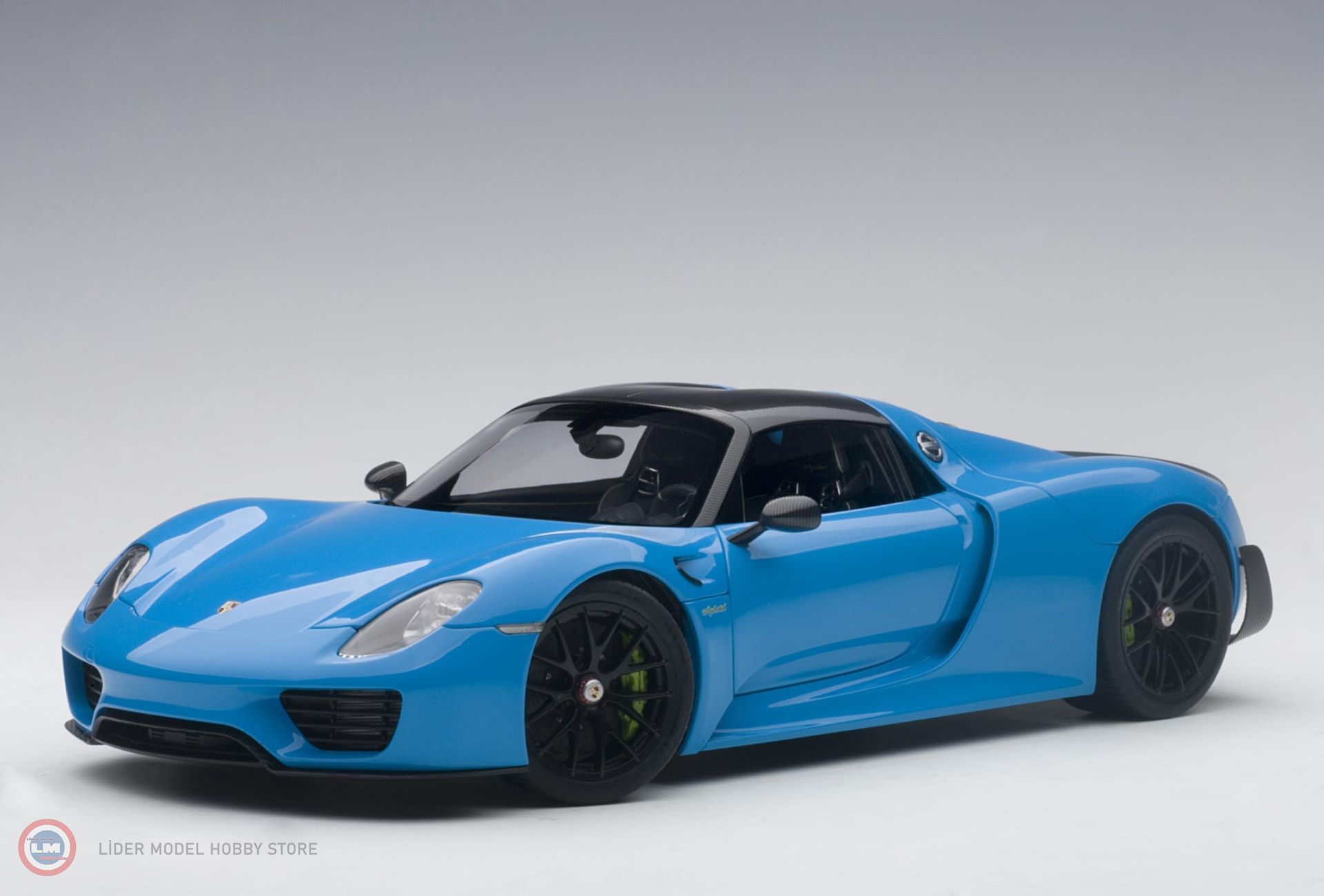 1:18 2013 Porsche 918 Spyder Weissach Package (Riviera Blue)