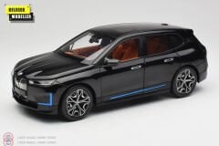 1:18 Minichamps 2022 BMW IX Saphire Black