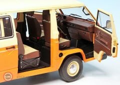 1:18 Schuco 1978 Volkswagen T3A Minibus