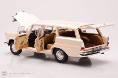 1:18 1966 Mercedes Benz 200 Universal W110