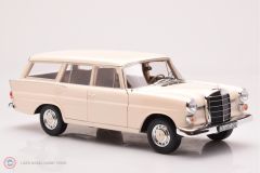 1:18 1966 Mercedes Benz 200 Universal W110