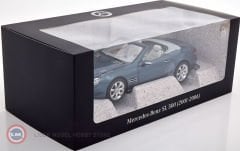1:18  2001 Mercedes Benz SL 500 (R230)