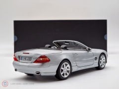 1:18 2001 Mercedes Benz  SL 500 (R230)