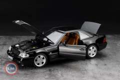 1:18 1999 Mercedes Benz SL 500 R129
