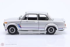 1:18 Kyosho 1974 BMW 2002 Turbo - Silver - Kyosho