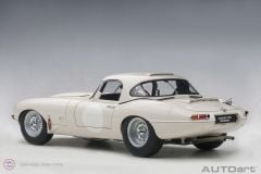 1:18 2015 Jaguar Lightweight E-Type 73649 (White)