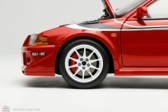 1:18 Motorhelix Mitsubishi Lancer Evolution VI - TOMMY MAKINEN EDITION
