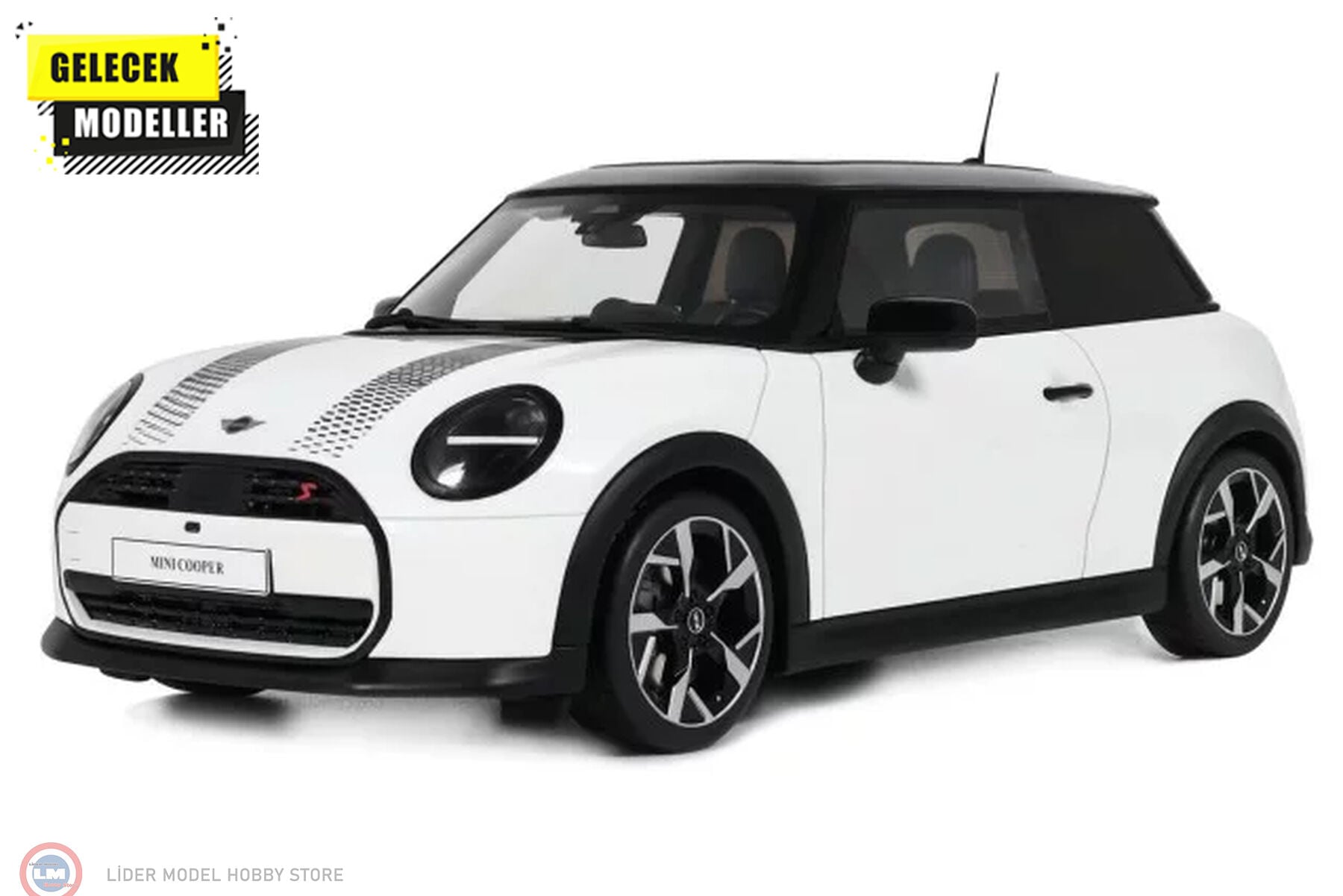 1:18 OTTO 2025 Mini Cooper S F66 Nanuq White