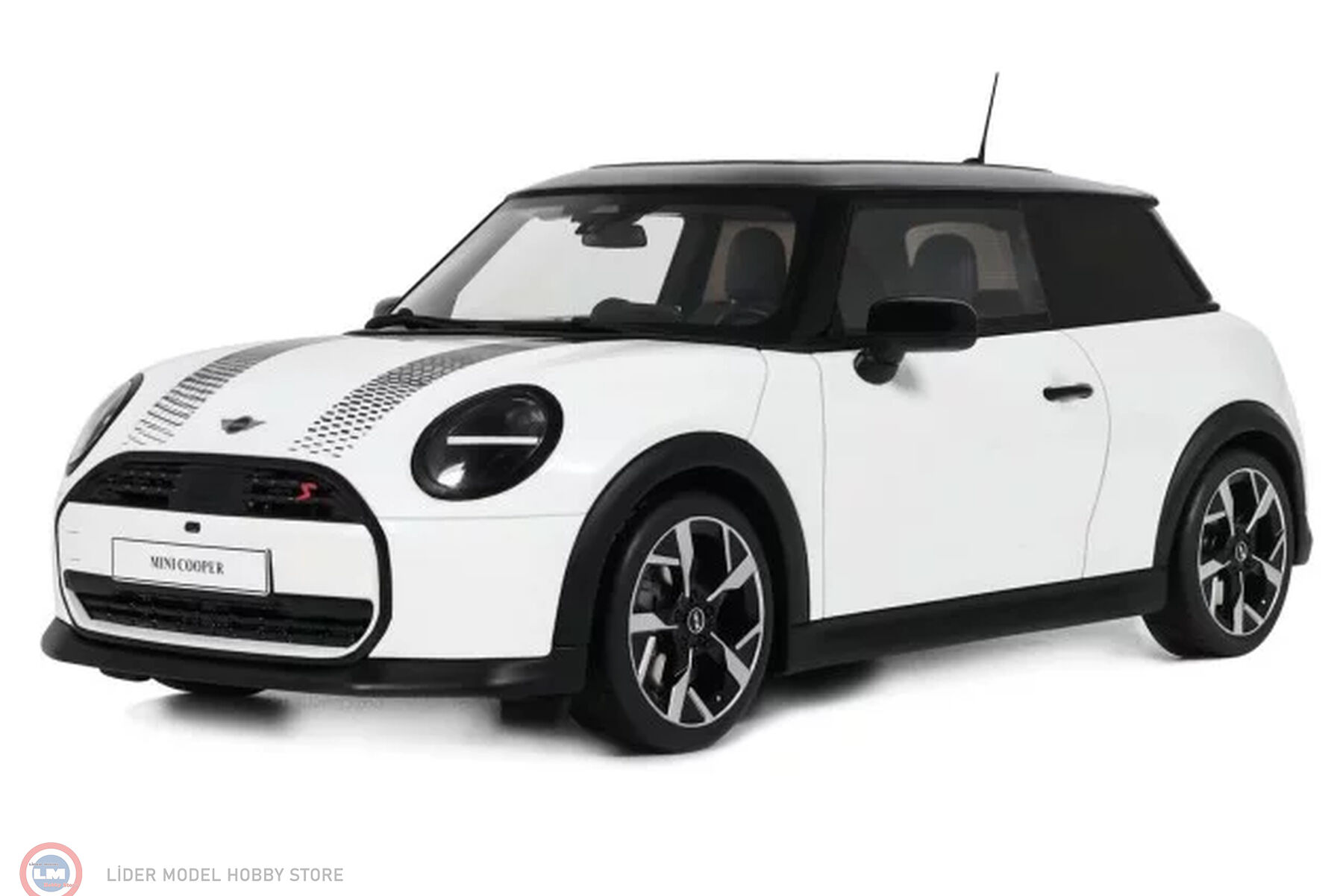 1:18 OTTO 2025 Mini Cooper S F66 Nanuq White