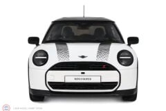 1:18 OTTO 2025 Mini Cooper S F66 Nanuq White