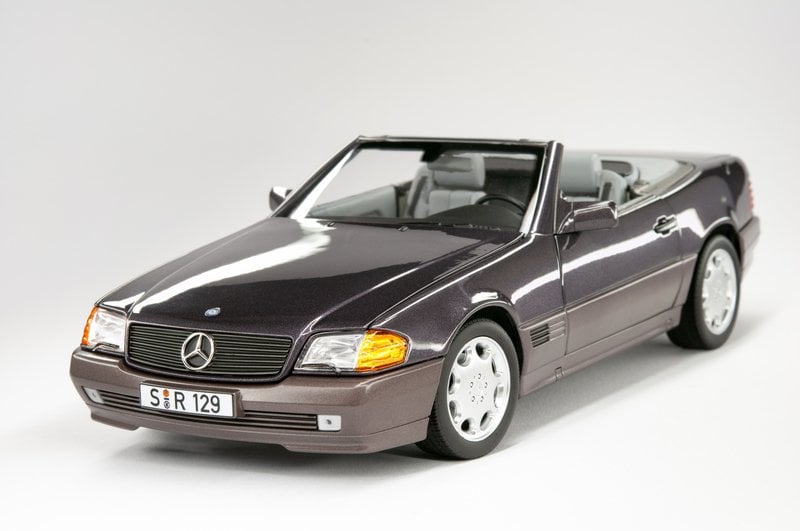 1:18 1998 Mercedes Benz 500 SL R129 Bornit